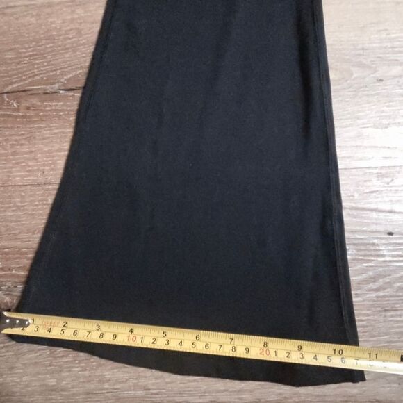 Elegant Black Flare Pants for Women - Picture 6 of 10